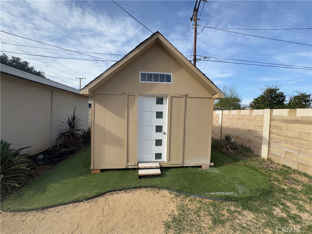 1Bd81Bfa 36Fe 4657 B0E0 B41Bfa7Eb3E3 800 N Vista Avenue, Rialto, Ca 92376 &Lt;Span Style='BackgroundColor:transparent;Padding:0Px;'&Gt; &Lt;Small&Gt; &Lt;I&Gt; &Lt;/I&Gt; &Lt;/Small&Gt;&Lt;/Span&Gt;