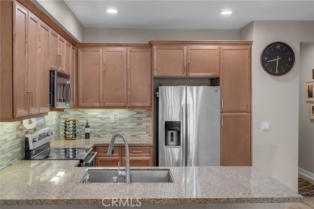 Detail Gallery Image 9 of 33 For 9311 Alondra Bld #5,  Bellflower,  CA 90706 - 3 Beds | 3 Baths