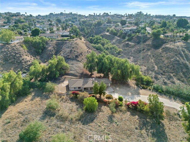 14511 Pine Court, Riverside CA: https://media.crmls.org/medias/1bd8709f-ab4f-4630-bfda-8598c1dc2d06.jpg