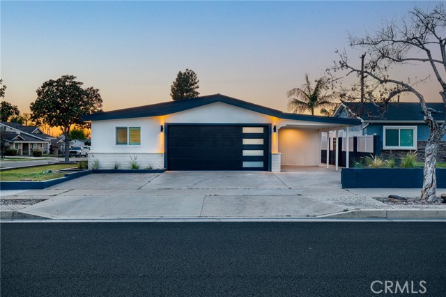 Detail Gallery Image 3 of 67 For 2705 E Orange Grove Ave, Orange,  CA 92867 - 4 Beds | 2 Baths