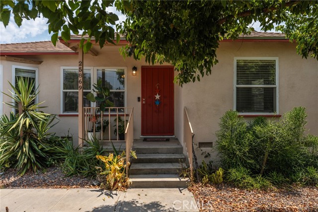 Detail Gallery Image 3 of 36 For 25869 Lomas Verdes St, Redlands,  CA 92373 - 3 Beds | 2 Baths