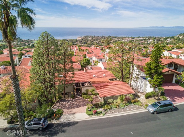 1315 Via Zumaya, Palos Verdes Estates, California 90274, 5 Bedrooms Bedrooms, ,3 BathroomsBathrooms,Residential,Sold,Via Zumaya,PV17039803