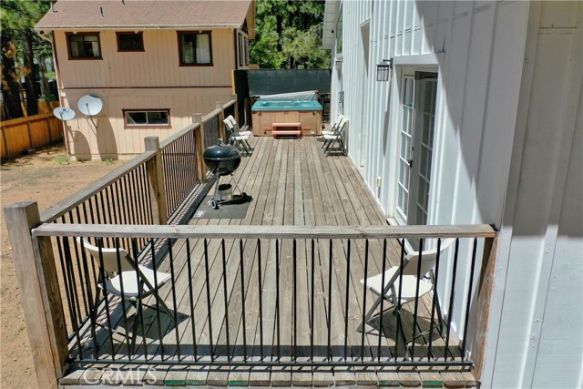 Detail Gallery Image 35 of 44 For 374 Mountainaire Ln, Big Bear Lake,  CA 92315 - 4 Beds | 3 Baths