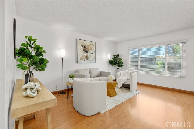 8515 Edgebrook Drive, Garden Grove CA: https://media.crmls.org/medias/1bdeb7ac-e7fe-40e6-841b-f4fdd93b9c84.jpg