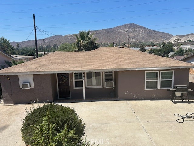 Detail Gallery Image 1 of 3 For 3483 Dr. Skylane Dr, Riverside,  CA 92509 - 2 Beds | 1 Baths