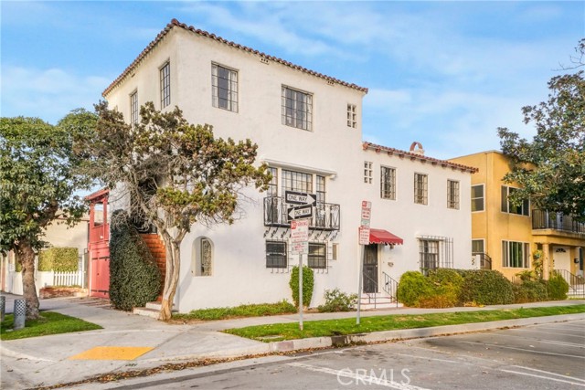 102 Bonito Avenue, Long Beach CA: https://media.crmls.org/medias/1bdf4686-929c-4b1a-82f6-1397af1f5238.jpg