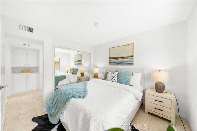 18701 Paseo Cortez, Irvine CA: https://media.crmls.org/medias/1be01a4b-82b0-40a8-9f5a-91dac8273f38.jpg