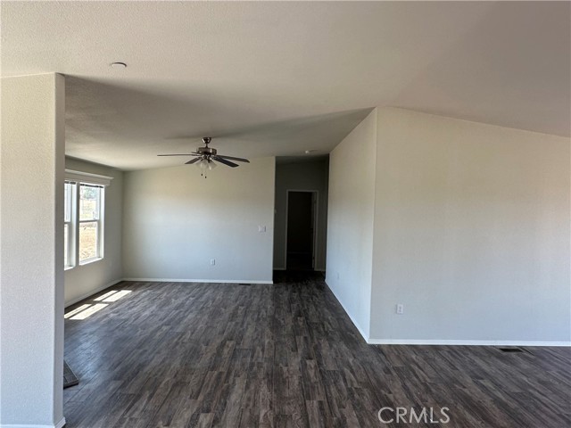 Detail Gallery Image 20 of 64 For 21125 River Rd, Perris,  CA 92570 - 4 Beds | 2 Baths