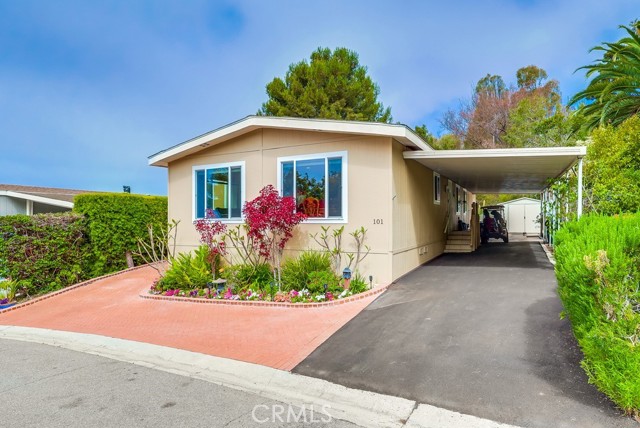 Detail Gallery Image 3 of 75 For 2275 25th St #101,  San Pedro,  CA 90732 - 2 Beds | 2 Baths