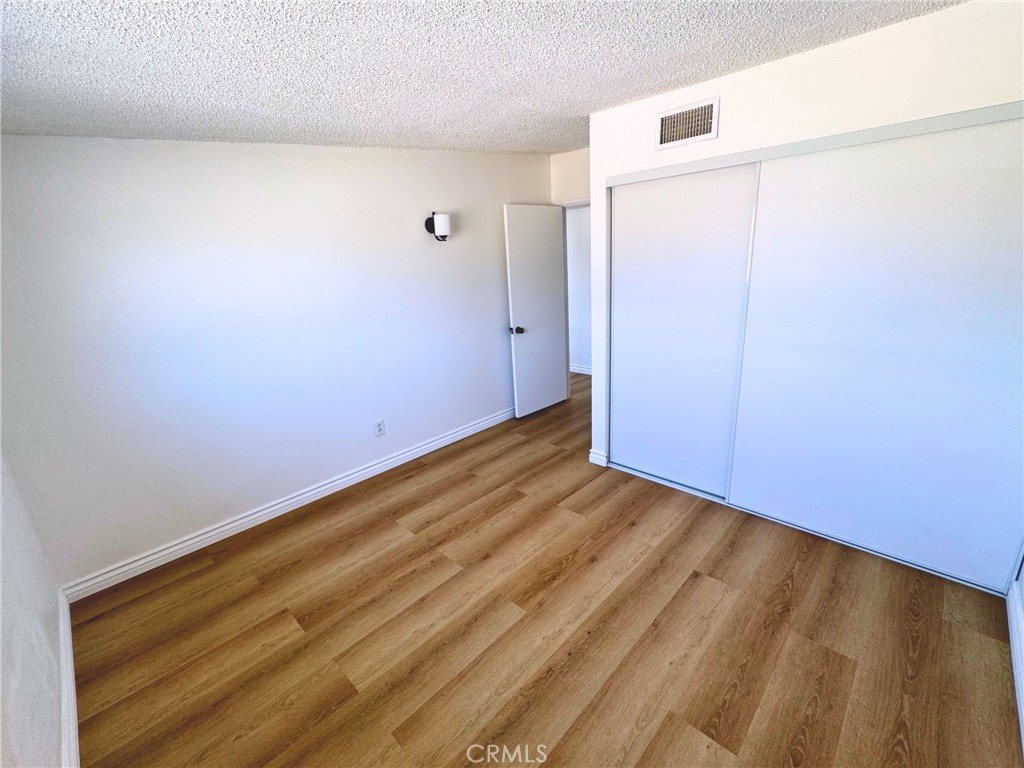https://media.crmls.org/medias/1be10a3d-9258-4d59-941d-f325da735e8c.jpg?preset=X-Large