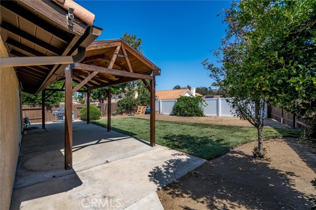 24822 Fire Falls Drive, Murrieta CA: https://media.crmls.org/medias/1be15b44-1288-4758-82b2-a65bc30ac059.jpg