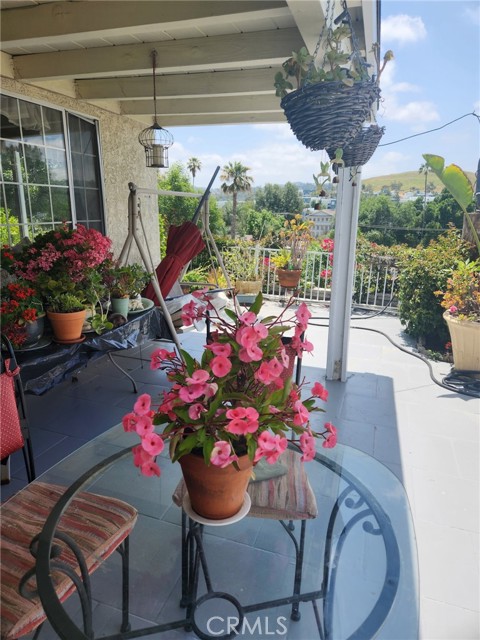 Detail Gallery Image 34 of 50 For 5551 Mason Ave, Woodland Hills,  CA 91367 - 7 Beds | 6 Baths
