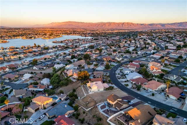 Detail Gallery Image 4 of 5 For 13727 Chinquapin, Victorville,  CA 92395 - – Beds | – Baths