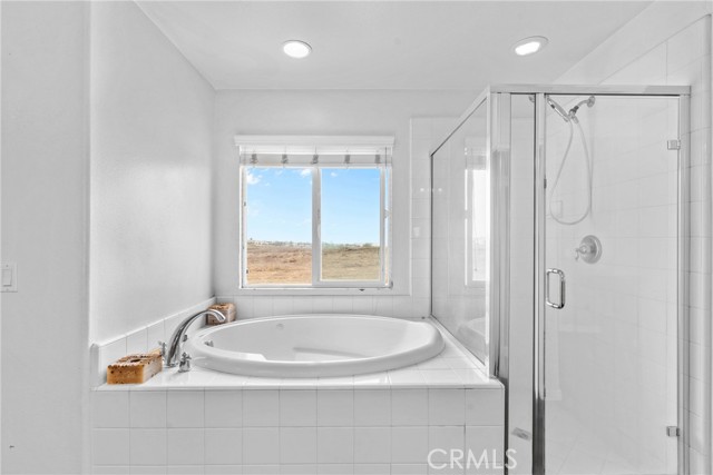 8309 Clover Creek Road, Riverside CA: https://media.crmls.org/medias/1be30077-5906-4595-9c18-33e6a20fd24c.jpg