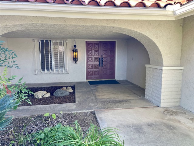1327 N Stanford Avenue, Upland CA: https://media.crmls.org/medias/1be42651-1bff-4cb9-a6fe-83d10e8a0285.jpg