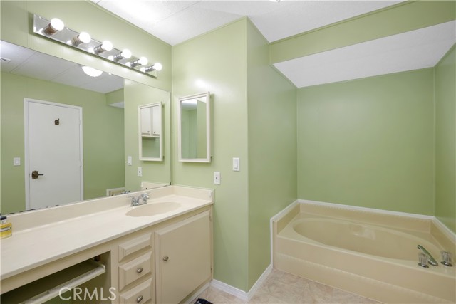 Detail Gallery Image 13 of 16 For 1919 W Coronet Ave #181,  Anaheim,  CA 92801 - 3 Beds | 2 Baths