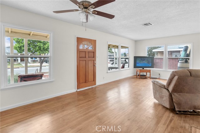 Detail Gallery Image 9 of 36 For 14542 Harvest Ave, Norwalk,  CA 90650 - 3 Beds | 1 Baths
