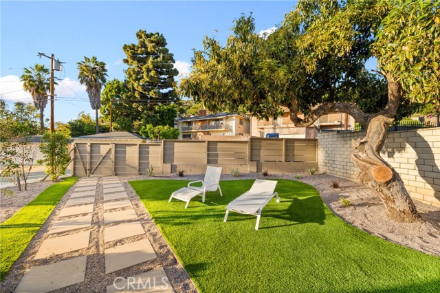 Detail Gallery Image 36 of 36 For 12423 Beverly, Whittier,  CA 90601 - 4 Beds | 3 Baths