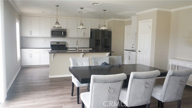 Detail Gallery Image 8 of 30 For 4166 Isabella Cir, Lake Elsinore,  CA 92530 - 3 Beds | 2/1 Baths