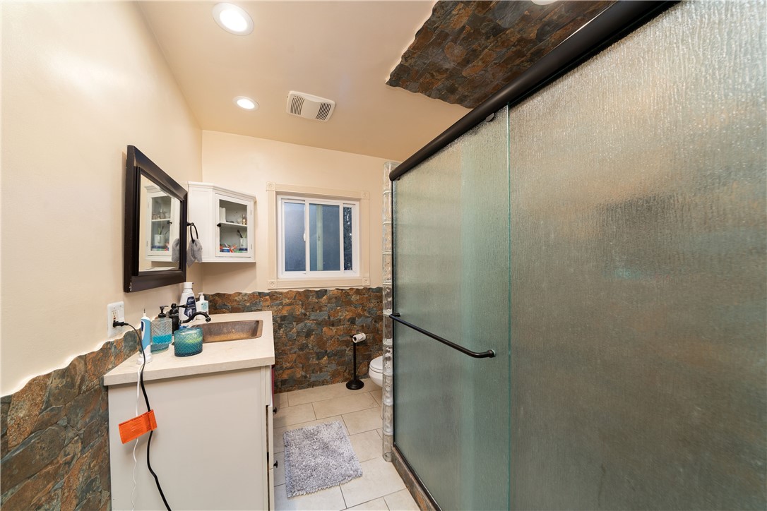 Detail Gallery Image 11 of 20 For 12391 Euclid St, Garden Grove,  CA 92840 - 4 Beds | 2 Baths