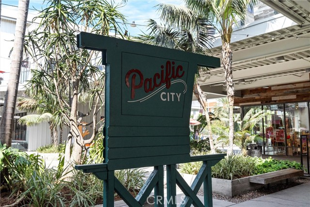 Detail Gallery Image 38 of 46 For 21372 Brookhurst #626,  Huntington Beach,  CA 92646 - 2 Beds | 2 Baths