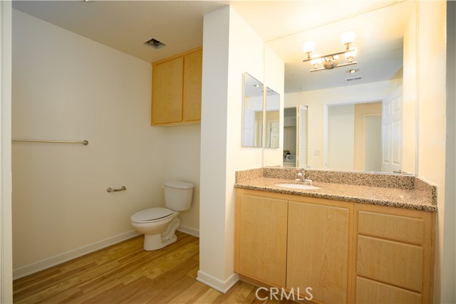 Detail Gallery Image 12 of 14 For 160 S Hudson Ave #303,  Pasadena,  CA 91101 - 2 Beds | 2 Baths