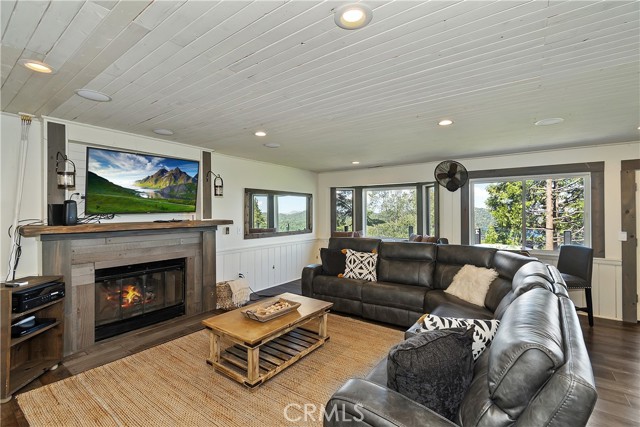 Image 1 of 38 For 533 Sunderland Court