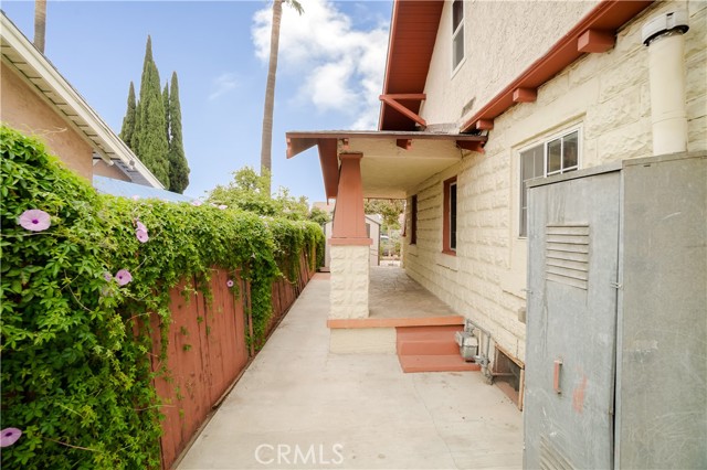 Detail Gallery Image 12 of 50 For 427 N Hicks Ave, East Los Angeles,  CA 90063 - 3 Beds | 2 Baths