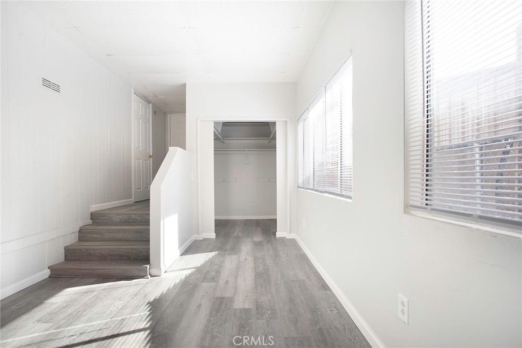 MLS #OC25258788 image #5