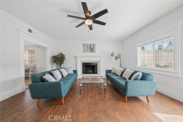 2214 Avalon Street, Costa Mesa CA: https://media.crmls.org/medias/1be86f5d-a7d0-477f-bff5-c46de92ee645.jpg