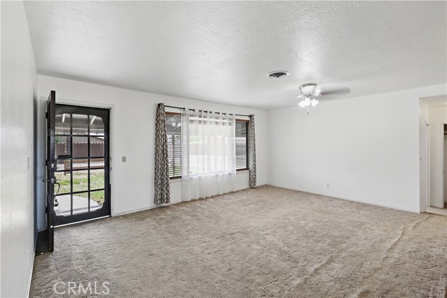 Detail Gallery Image 6 of 53 For 6344 Gertrude Ave, Winton,  CA 95388 - 3 Beds | 2 Baths