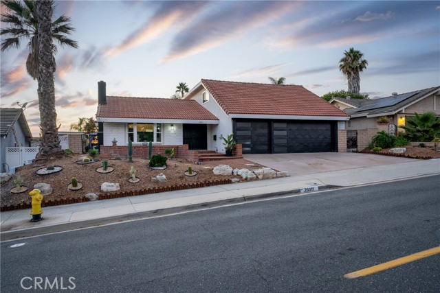 Detail Gallery Image 3 of 38 For 25311 Pike Rd, Laguna Hills,  CA 92653 - 4 Beds | 3/1 Baths