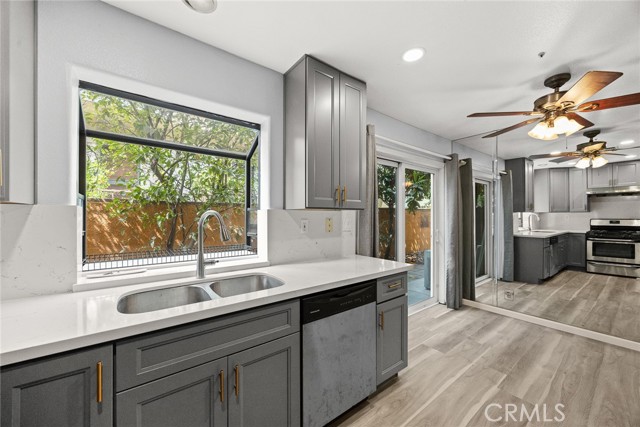 Detail Gallery Image 11 of 29 For 319 California St #F,  Arcadia,  CA 91006 - 3 Beds | 2/1 Baths