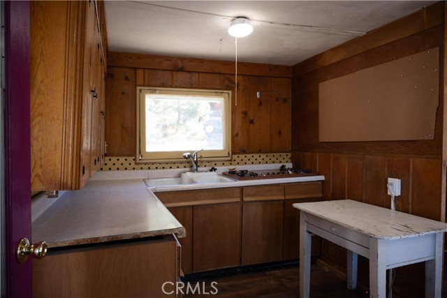 Detail Gallery Image 16 of 31 For 39104 Willow Landing, Big Bear Lake,  CA 92315 - 0 Beds | 1 Baths