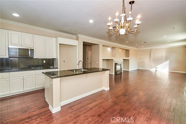 Detail Gallery Image 7 of 35 For 7586 Massachusetts Pl, Rancho Cucamonga,  CA 91730 - 5 Beds | 3 Baths