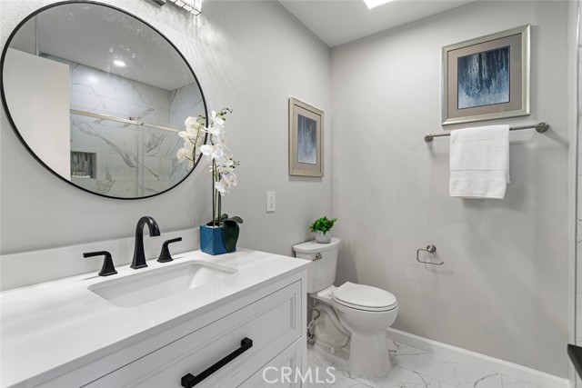 906 E Chalynn Avenue, Orange CA: https://media.crmls.org/medias/1beb9e66-7993-4610-bbd0-09c87c567eae.jpg