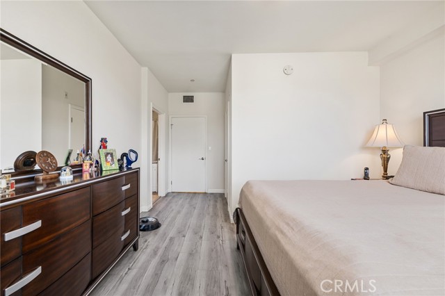 Detail Gallery Image 14 of 31 For 13951 Sherman Way #301,  Van Nuys,  CA 91405 - 2 Beds | 2 Baths