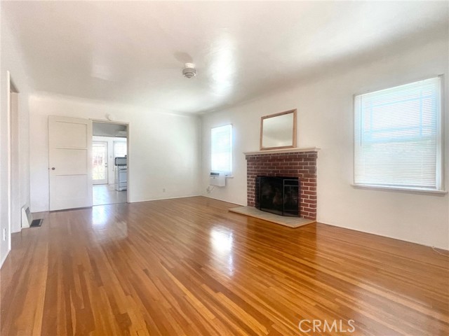 3224 Cerritos Avenue, Signal Hill CA: https://media.crmls.org/medias/1bed8050-a82f-4fc1-ae68-f84e5c775d59.jpg