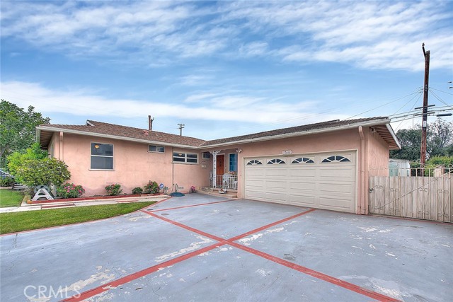 1766 W Catalpa Avenue, Anaheim CA: https://media.crmls.org/medias/1bee308b-fbb9-4836-983c-ba7a1bf677fa.jpg