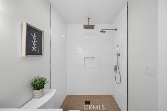 Image 25 of 53 For 8326 Fontainbleau Way