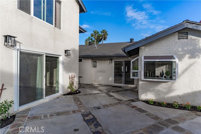 Detail Gallery Image 25 of 26 For 17341 Gibson Cir, Huntington Beach,  CA 92647 - 4 Beds | 3 Baths