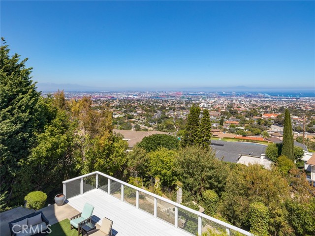 2135 Chandeleur Drive, Rancho Palos Verdes, California 90275, 5 Bedrooms Bedrooms, ,4 BathroomsBathrooms,Residential,Sold,Chandeleur,PV21147039