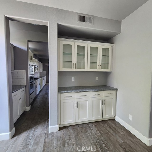 Detail Gallery Image 5 of 53 For 4479 N Emerald Peak Dr, Clovis,  CA 93619 - 4 Beds | 3 Baths