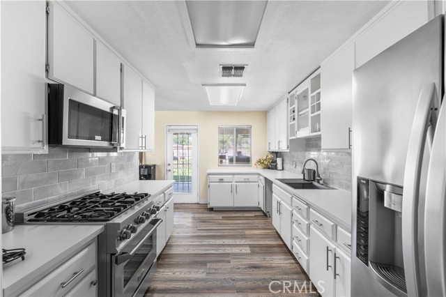 Detail Gallery Image 19 of 31 For 45029 16th St, Lancaster,  CA 93534 - 3 Beds | 2 Baths