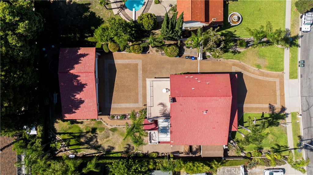 https://media.crmls.org/medias/1bef51f1-0836-4bf6-a52a-731d710d28b2.jpg?preset=X-Large