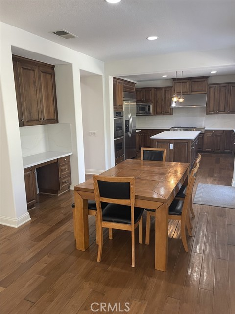 Detail Gallery Image 15 of 55 For 26958 Timberline Ter, Valencia,  CA 91381 - 5 Beds | 4/1 Baths