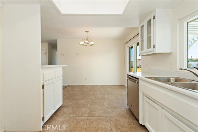 Detail Gallery Image 10 of 31 For 13660 Camellia Rd, Victorville,  CA 92392 - 2 Beds | 1 Baths