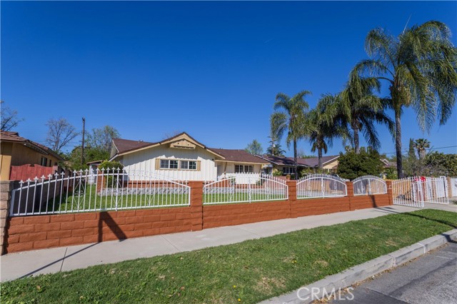 Detail Gallery Image 3 of 33 For 7701 Orion Ave, Van Nuys,  CA 91406 - 3 Beds | 2 Baths