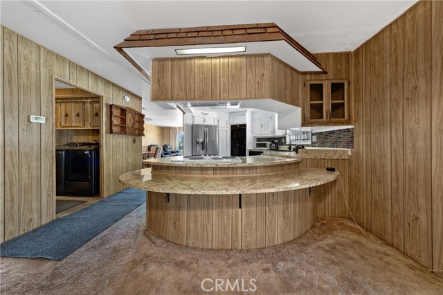 575 S Lyon, Hemet CA: https://media.crmls.org/medias/1bf0d4f8-485b-41da-902b-caafdeee8632.jpg