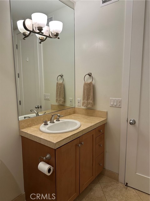 305 Kansas Street, El Segundo CA: https://media.crmls.org/medias/1bf1ebee-20c8-4e5d-8a91-483de30ef0be.jpg